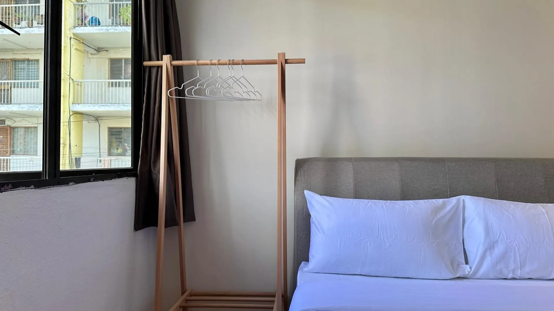 Li'S Inn George Town